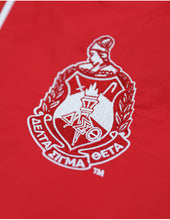 Cargar imagen en el visor de la galería, Cortavientos rojo Delta Sigma Theta