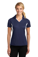 Cargar imagen en el visor de la galería, Sport-Tek ® Women's Side Blocked Micropique Sport-Wick ® Polo. LST655