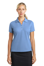 Cargar imagen en el visor de la galería, Nike Women&#39;s Dri-FIT Classic Polo.  286772
