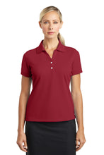 Cargar imagen en el visor de la galería, Nike Women&#39;s Dri-FIT Classic Polo.  286772
