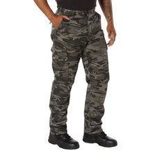 Load image into Gallery viewer, Relaxed Fit Zipper Fly BDU Pants
