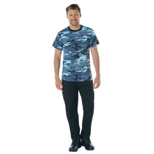 Cargar imagen en el visor de la galería, Camo T-Shirt
