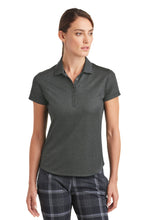 Cargar imagen en el visor de la galería, Nike Women&#39;s Dri-FIT Crosshatch Polo. 838961
