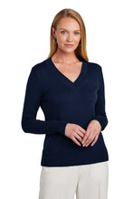 Cargar imagen en el visor de la galería, Brooks Brothers ®  Women&#39;s Cotton Stretch V-Neck Sweater BB18401
