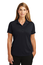 Cargar imagen en el visor de la galería, CornerStone ®  Women&#39;s Select Lightweight Snag-Proof Polo. CS419
