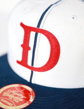 Cargar imagen en el visor de la galería, DETROIT STARS HERITAGE COTTON SNAPBACK CAP
