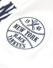 Cargar imagen en el visor de la galería, NEW YORK BLACK YANKEES HERITAGE JERSEY

