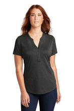 Cargar imagen en el visor de la galería, Sport-Tek ®  Women&#39;s Endeavor Henley. LST468
