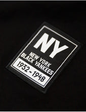 Cargar imagen en el visor de la galería, NEW YORK BLACK YANKEES LONG SLEEVE TEE
