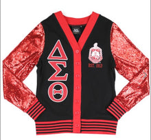 Cargar imagen en el visor de la galería, DELTA SIGMA THETA SEQUINS PATCH LIGHTWEIGHT CARDIGAN
