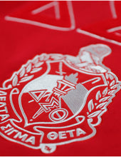 Cargar imagen en el visor de la galería, Sudadera con capucha Delta Sigma Theta
