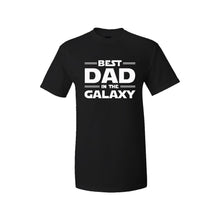 Cargar imagen en el visor de la galería, CAMISETAS EL MEJOR PAPÁ DE LA GALAXIA
